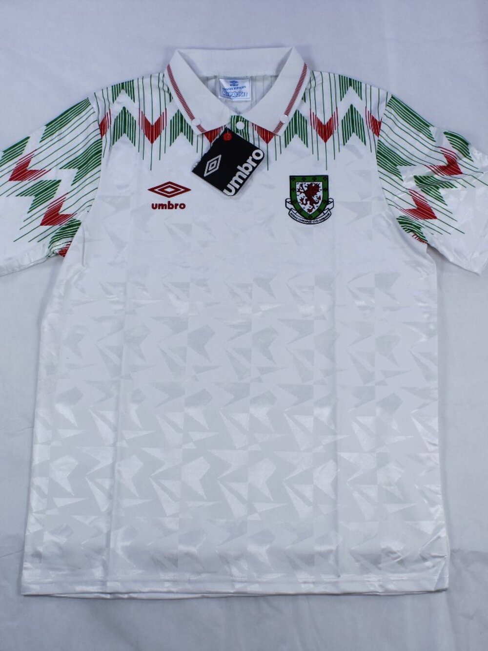 Vintage Wales Away Shirt 1990-92 Umbro - NWT (New With Tags) - Size L